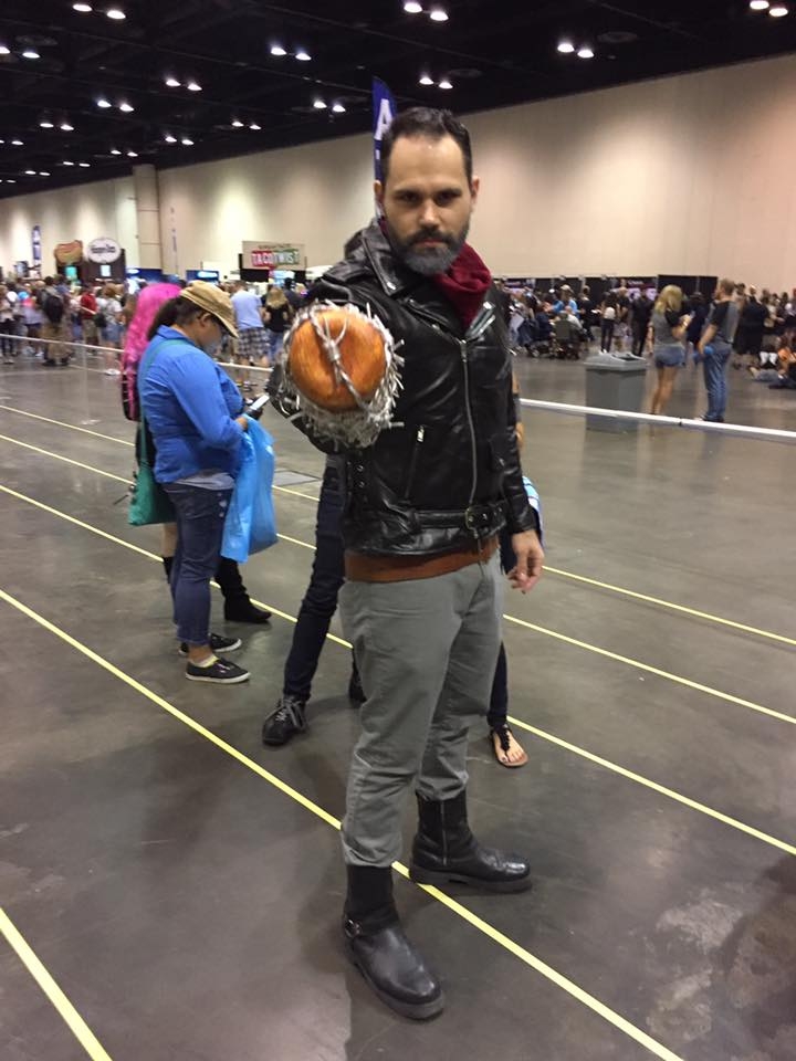 CosView Halloween Marathon:: Run it Negan but 1st lets find out who he is??