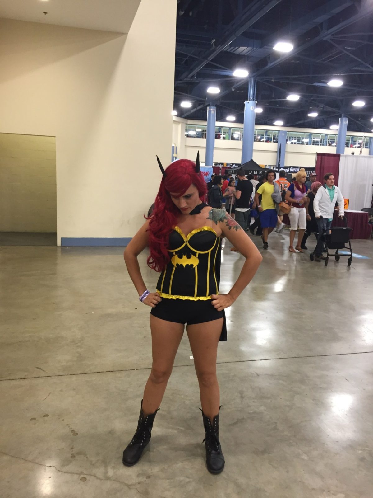 CosView Halloween Marathon:: Who was the Stunning Batwoman at Miami the Con?