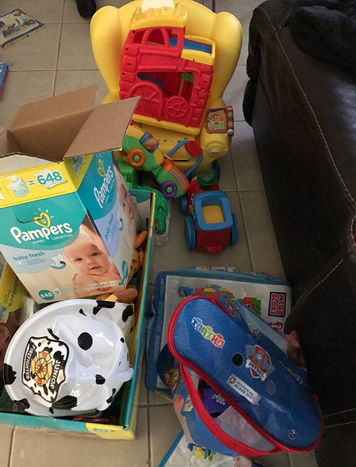 Make me an offer on my collection of Comics and Toys :  TOYS Asst