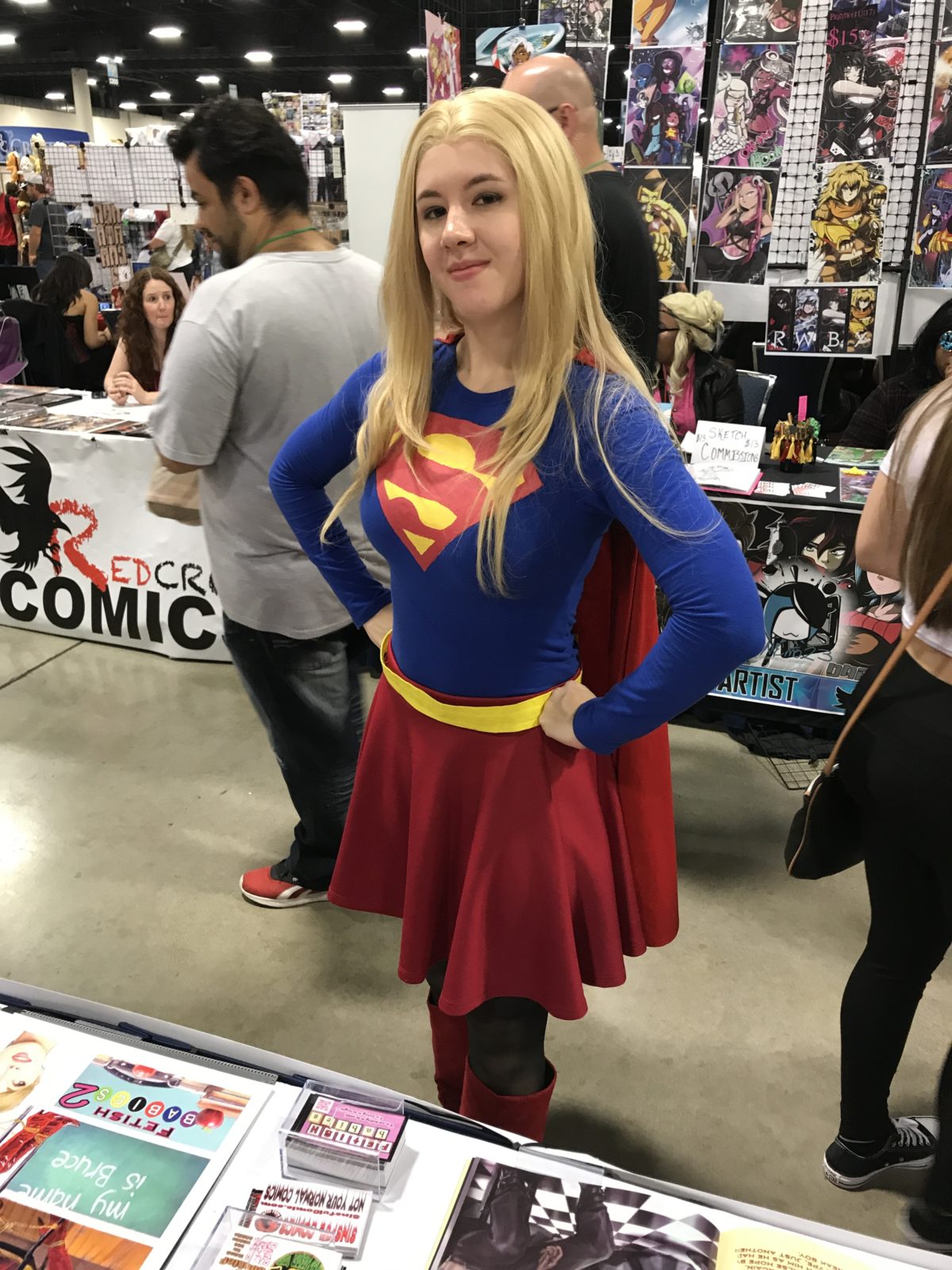 SUPER CosViews from Fort Lauderdale SUPERCON:  SUPERGIRL flew into SUPERCON