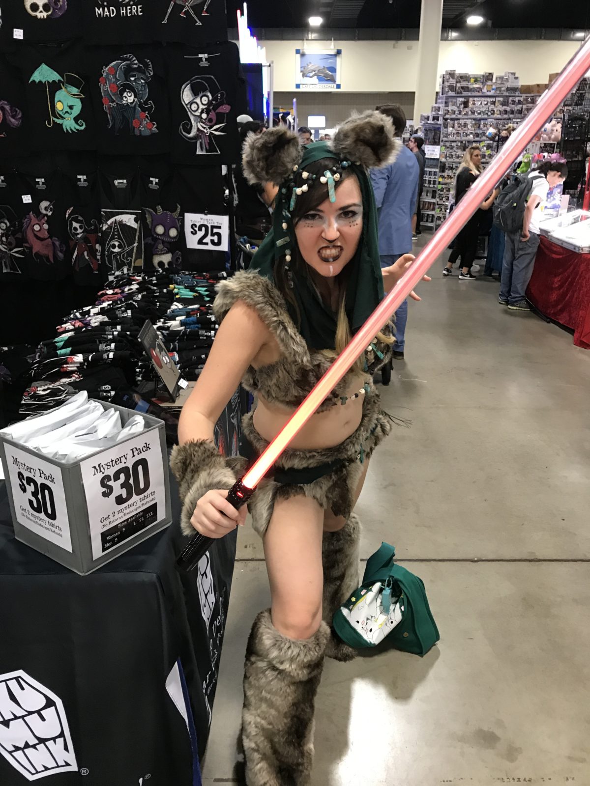 SUPER CosViews from Fort Lauderdale SUPERCON:  TOXIQUETRONE was at the Fort, she is our Favorite EWOK