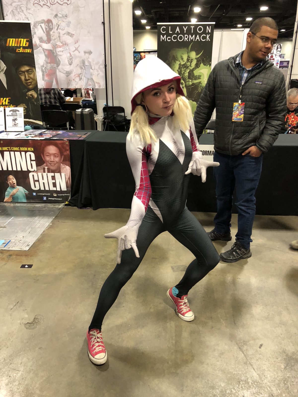 AWESOME COSPLAY FROM AWESOME CON::  SPIDER GWEN,SPIDER GWEN does what ever a Gwen Wants